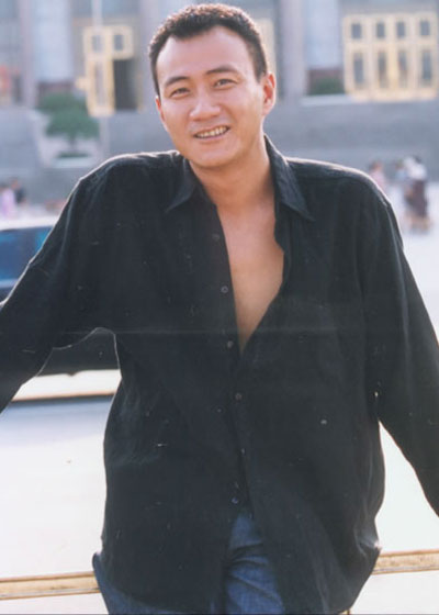 胡 軍