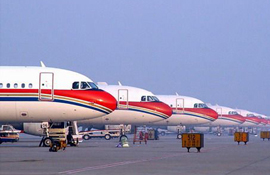 中国航空史上の赤字―東方航空