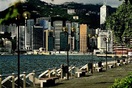 8月に香港を訪れた観光客は400万人を越え、史上最高に