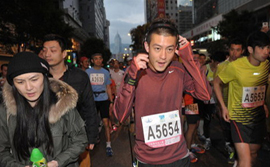 香港国際マラソン　エディソンチャンが初めて香港マラソン全行程を完走