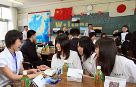 ２０１２年度の中国第一陣「高校生訪問団」が１９日北京を発つ