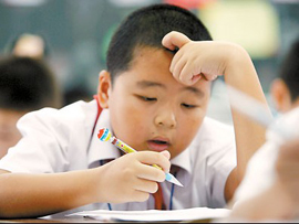 香港の小中学生の６割が、「親の要求が高すぎて勉強が楽しくないー香港