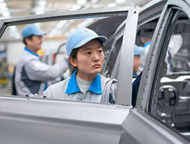 中国の第1四半期の自動車輸出台数、日本を抜き世界1位に