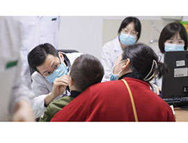 中国、冬季の呼吸器疾患急増に対応を急ぐ、地方病院に発熱外来の増設を要請